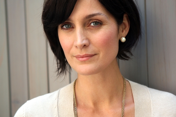 Carrie Anne Moss If you want download the full size photo 3000x2000 you